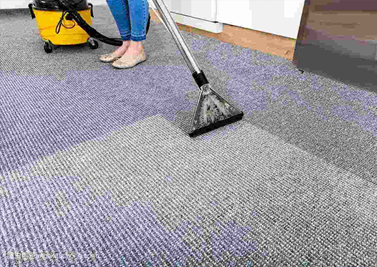 地毯清潔除污漬的方法 